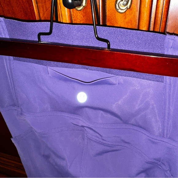 Lululemon purple leggings 
size 4US Excellent condition - Picture 5 of 14